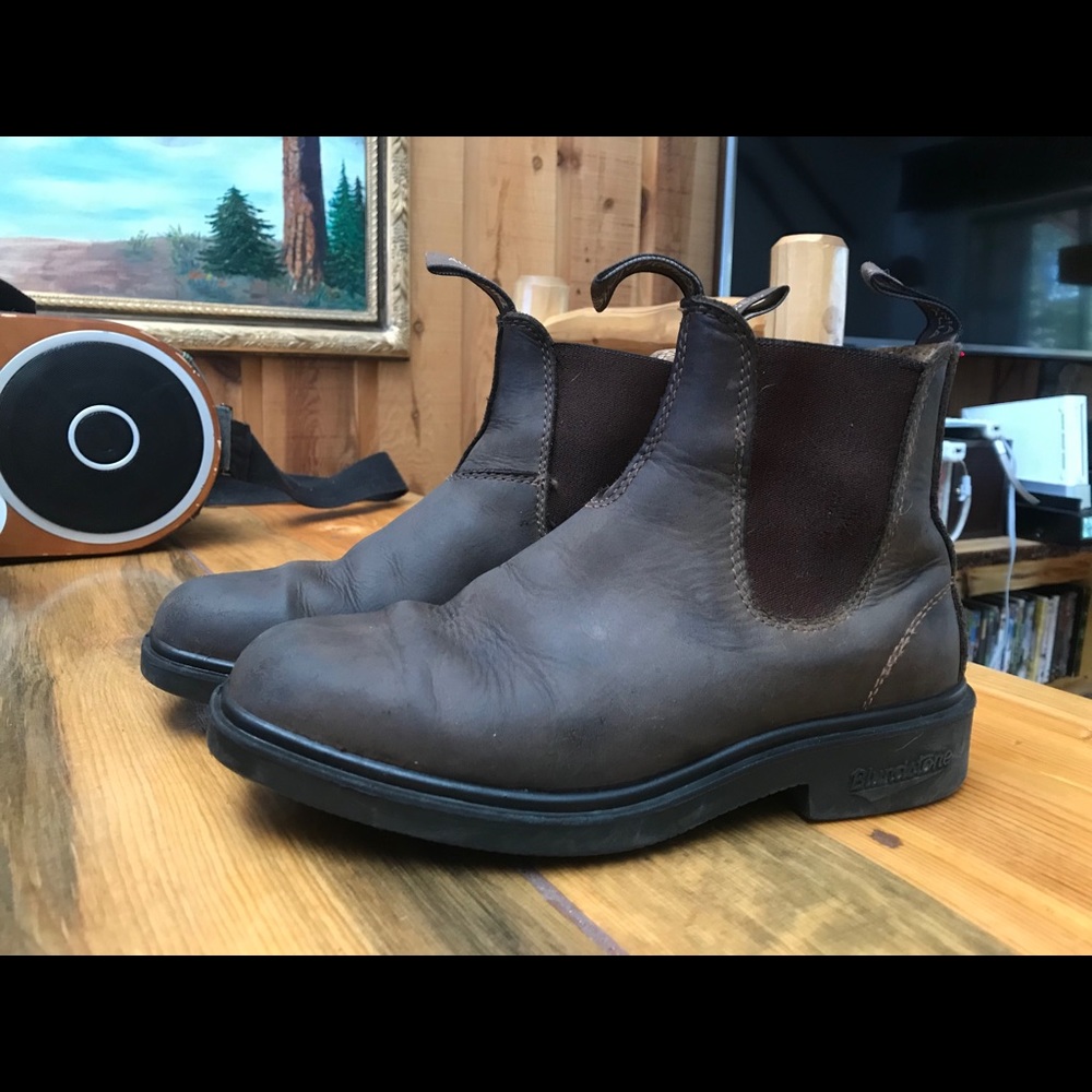 Women’s Blundstones size 7.5 Rustic Brown